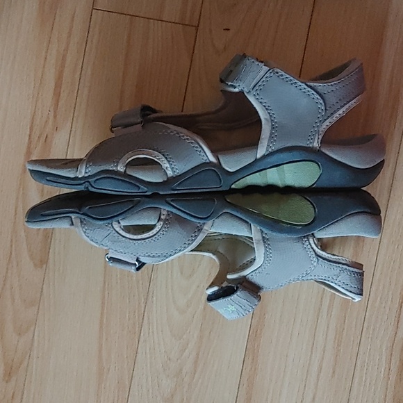 Shoes - Picture 2 of 2